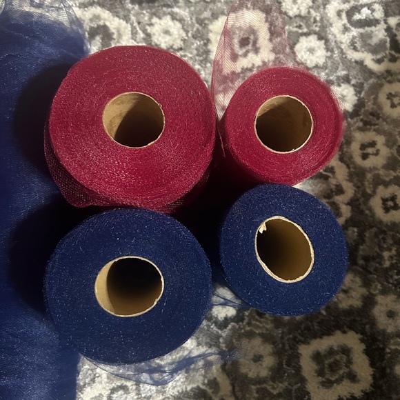 Lots of Blue & Red Tulle - Picture 3 of 6